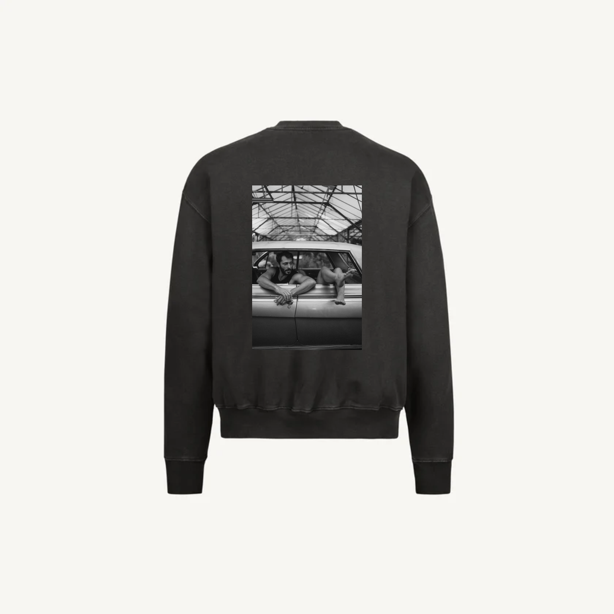 Crewneck Vintage Black Braňo 01